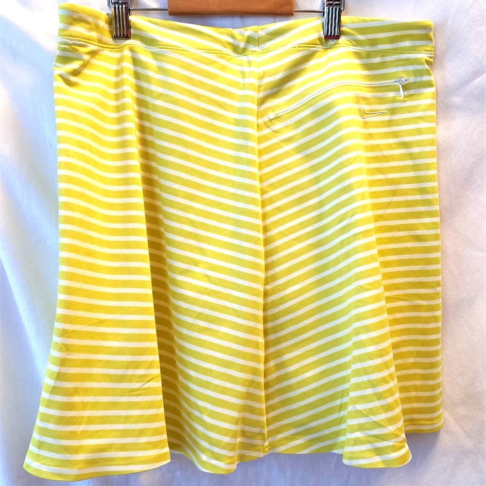 NWT Women Skirt Skort Golf Nike M Pockets 456164 Dri-Fit Yellow White